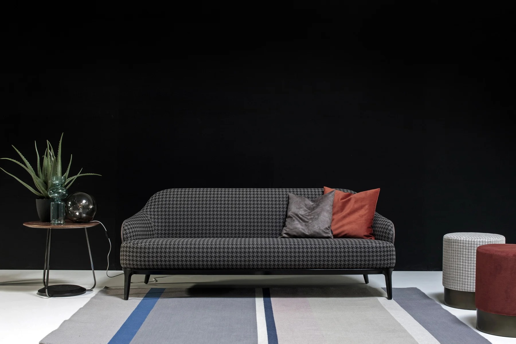 play-198_214mito-fo-41first-class-501068_resize-optimized Диван Play