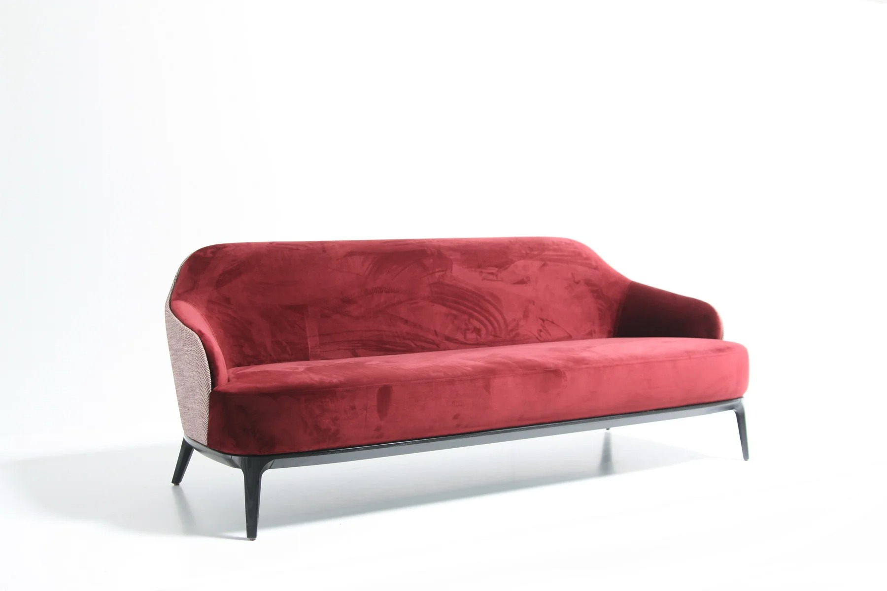 play-198_214nobas-090claude-impression-garnet2_resize-optimized Диван Play