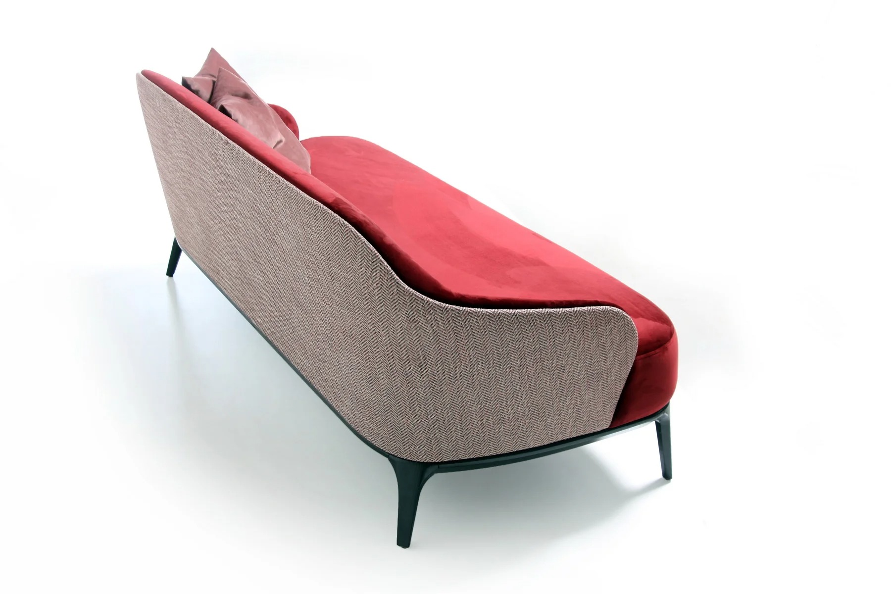 play-198_214nobas-090claude-impression-garnet4_resize-optimized Диван Play