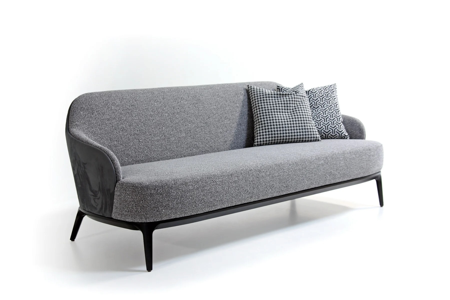 play-198_214tremezzo-9rc17first-class-501032_resize-optimized Диван Play