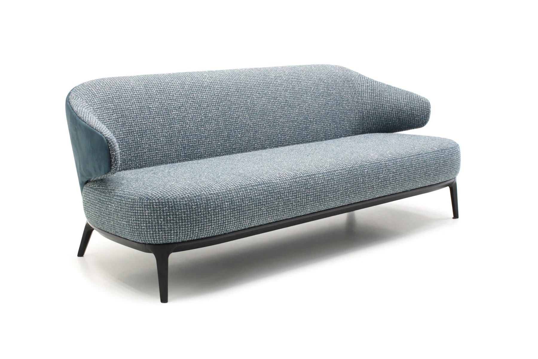 play_aa2-295.8_214lindsdey-01045club-242_resize-optimized Диван Play