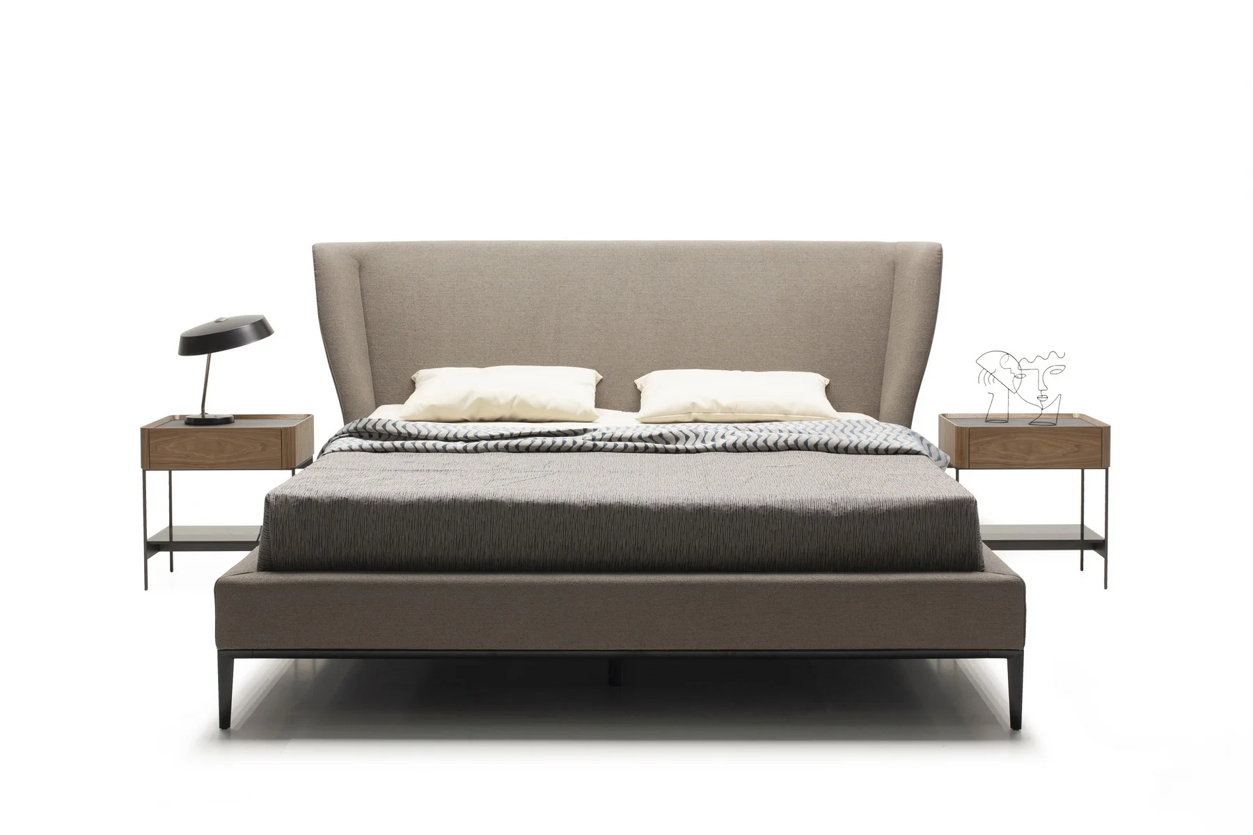 soho_ak-01.35.180_brine-401first-class-501062_resize-optimized Кровать Soho