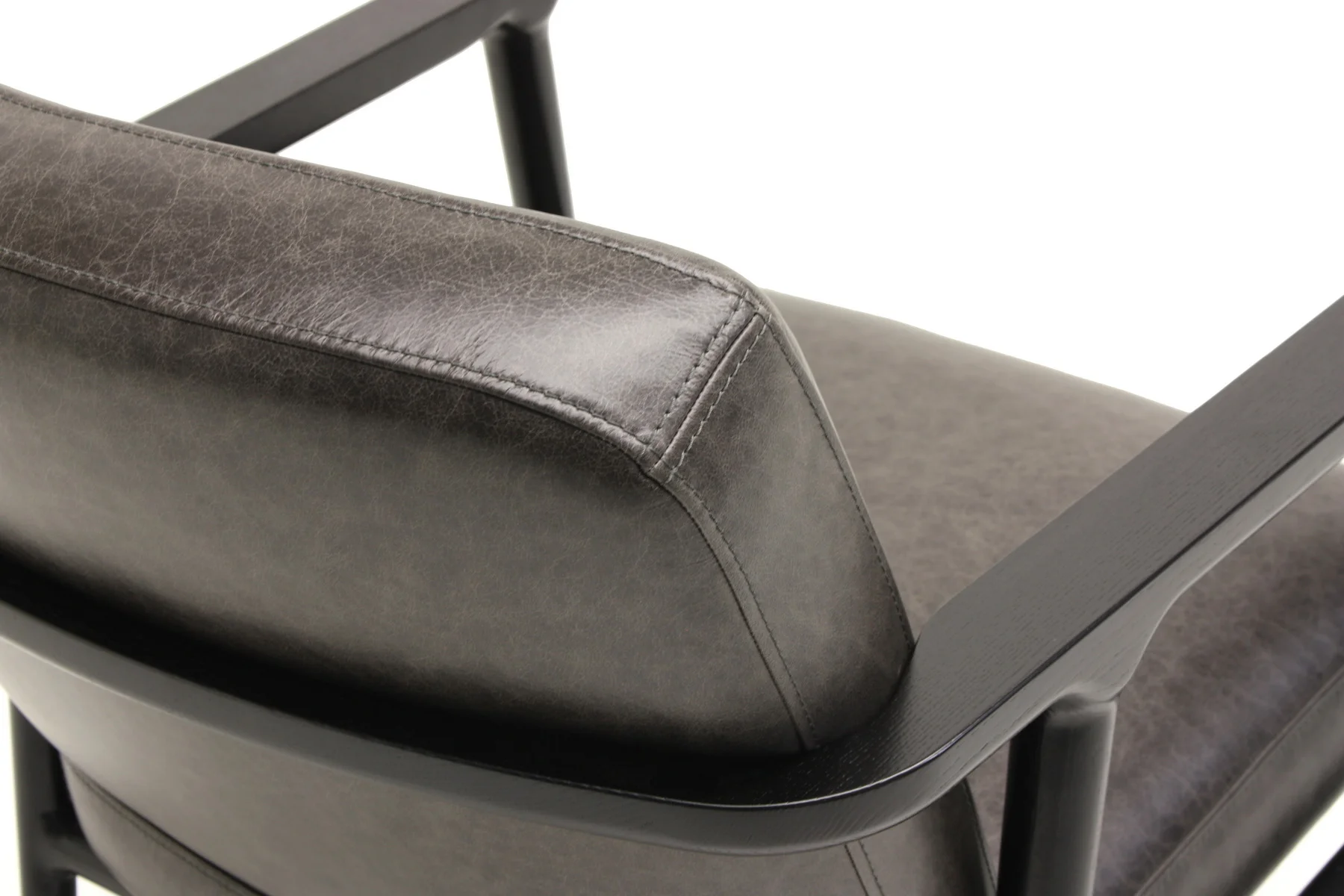 capri_at-01.40_214club-notte3_resize-optimized Кресло Capri