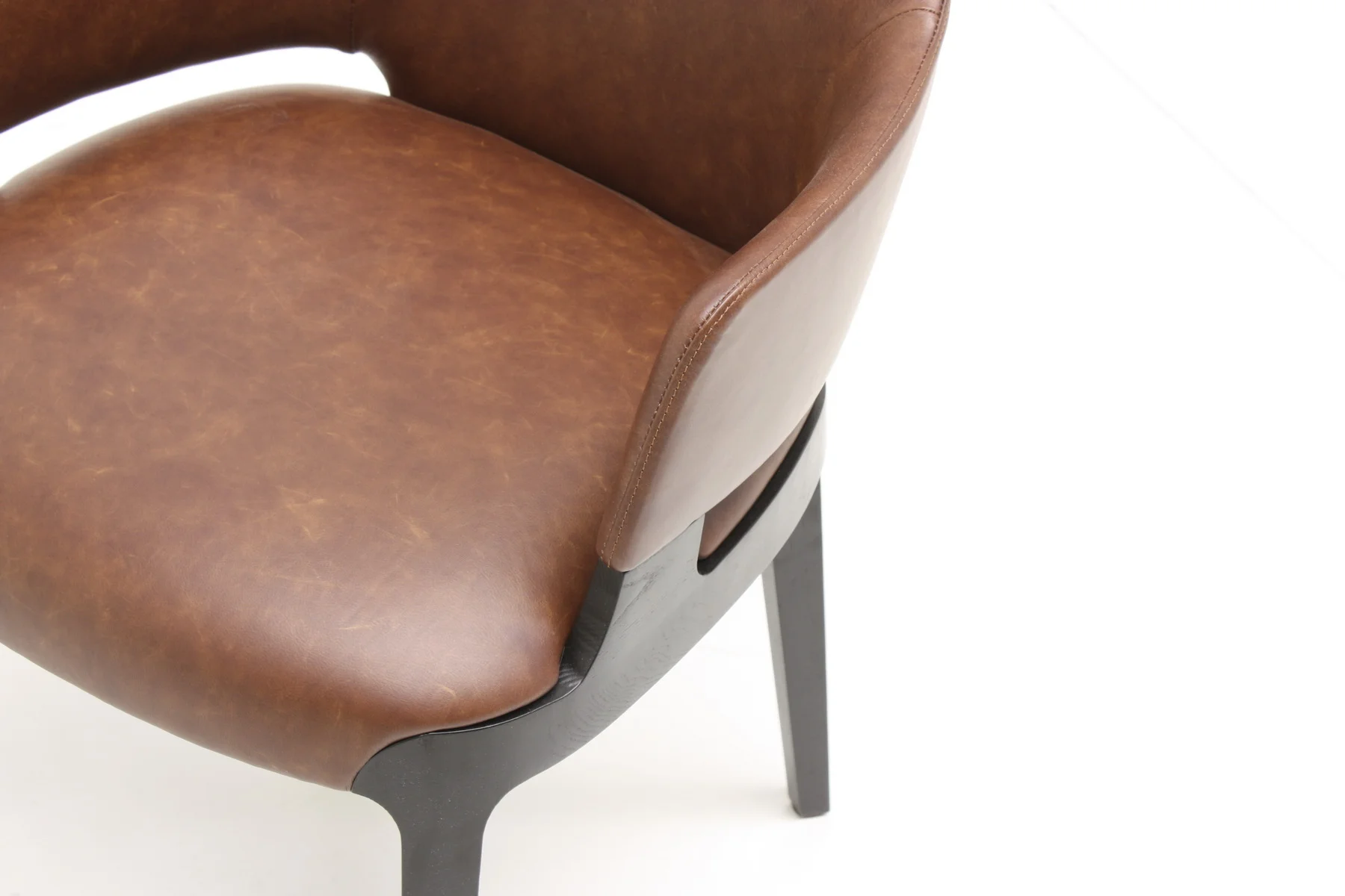 club_as-01.241_214old-cuoio4_resize-optimized Стулья Club