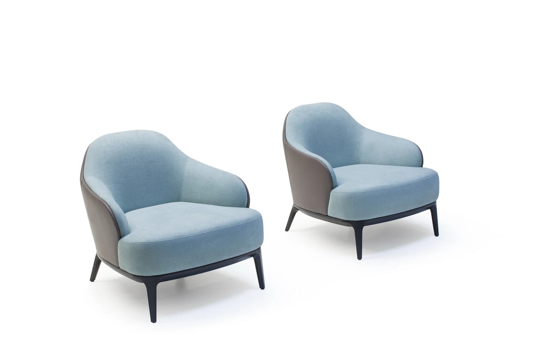 play_aa2-295.3_214miss-16×5-8371_resize-optimized Кресло Play