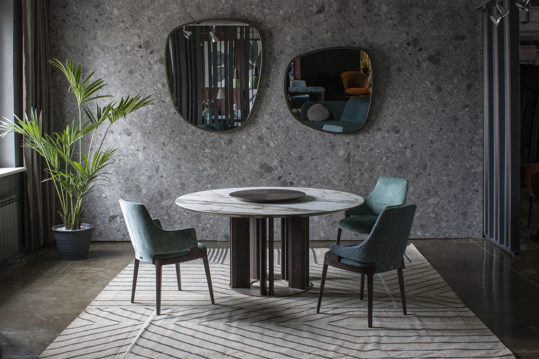 tondo-158_305marazzi_marble-look-calacatta-vena-vecchia8_resize-optimized Стулья Club